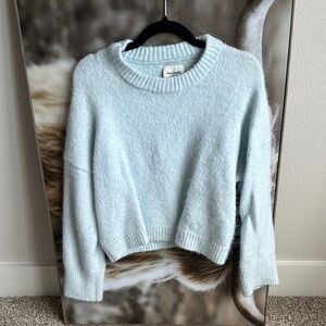 Abercrombie & Fitch Light Gray Sweater